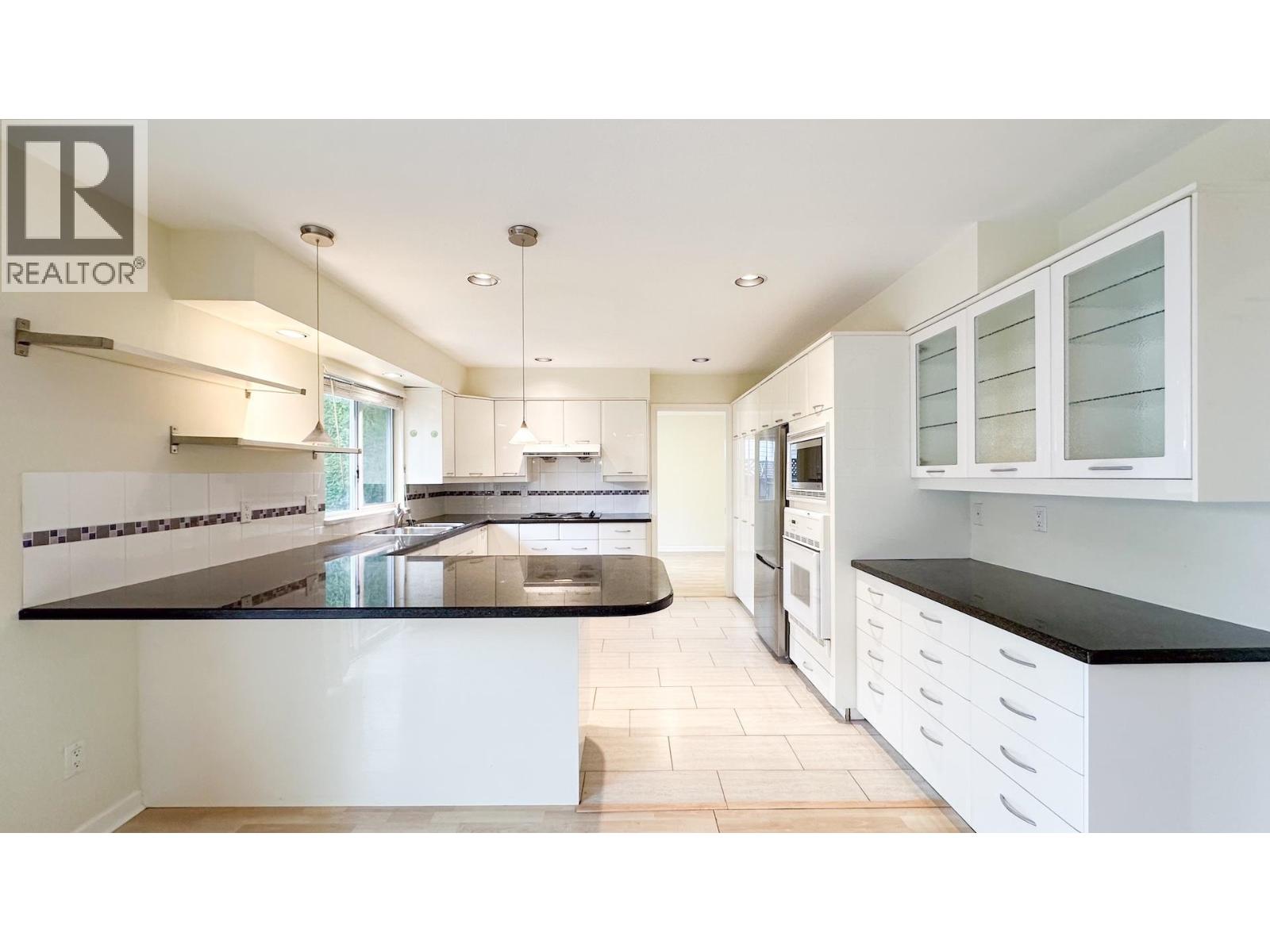 6159 45 Avenue, Delta