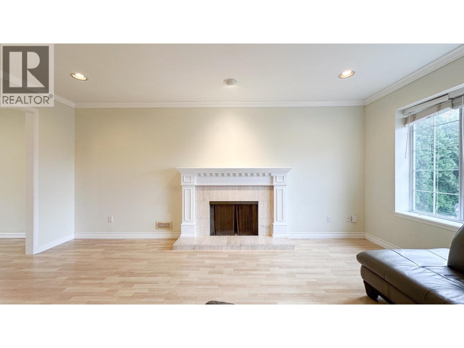 6159 45 Avenue, Delta