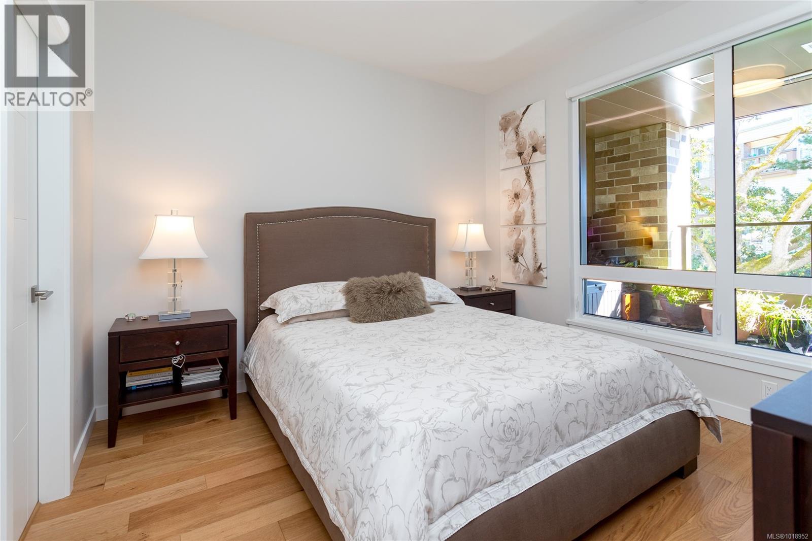 203 1201 Fort Street, Victoria