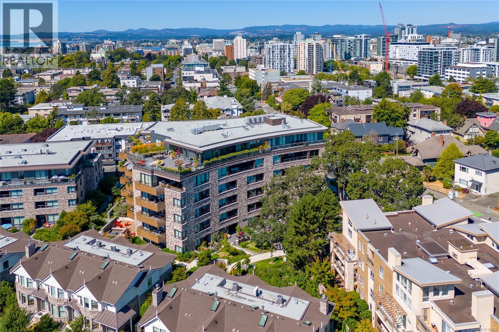 203 1201 Fort Street, Victoria