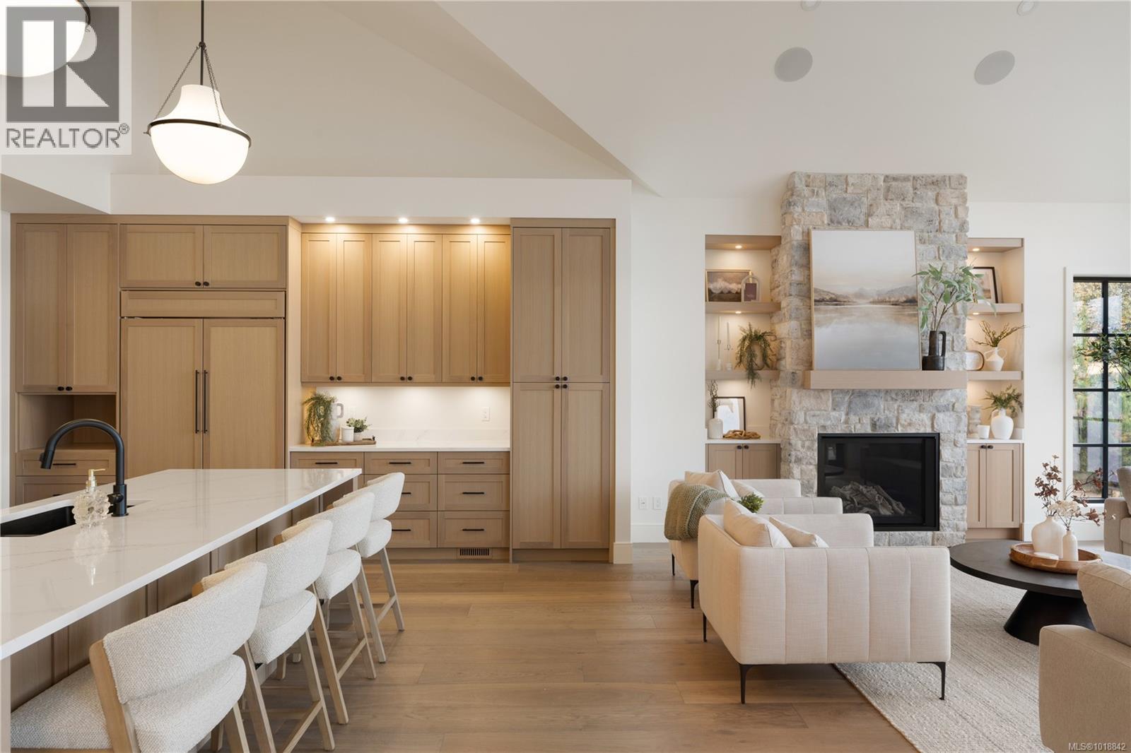  3080 Beachfront Crescent, Mill Bay