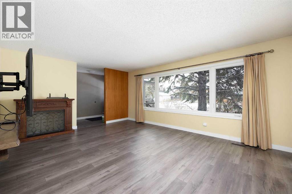 106 Hilltop Crescent, Fort McMurray