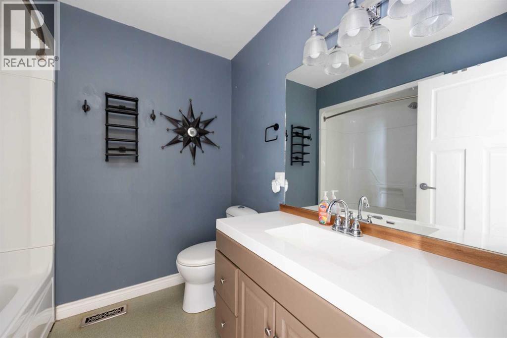 106 Hilltop Crescent, Fort McMurray