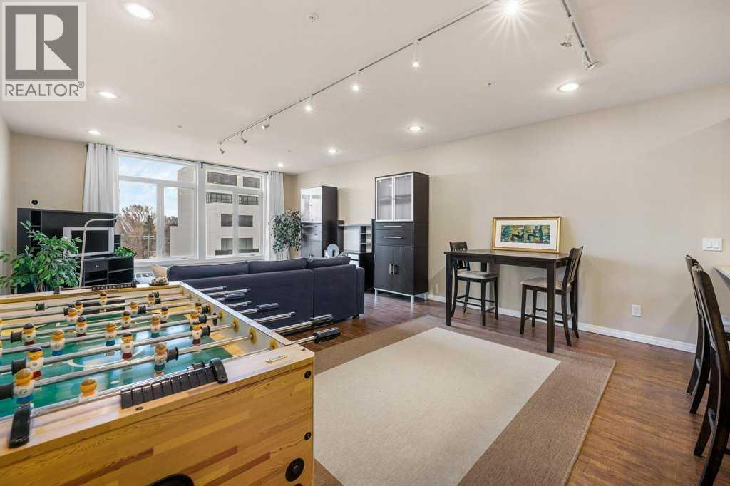 Single Family House for Sale in    Avenue NW Crescent Heights Calgary 