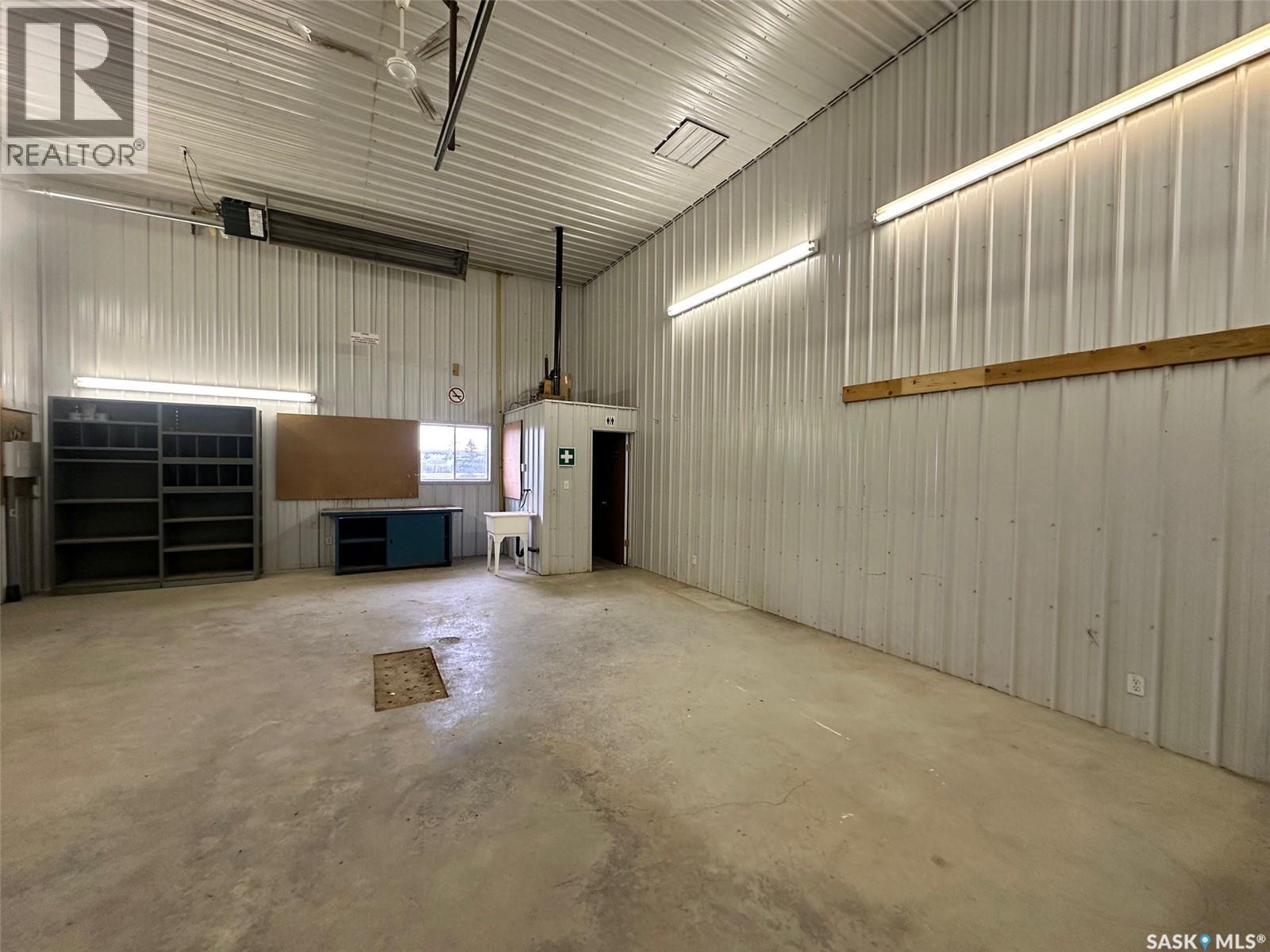 460 Highway - photo 3
