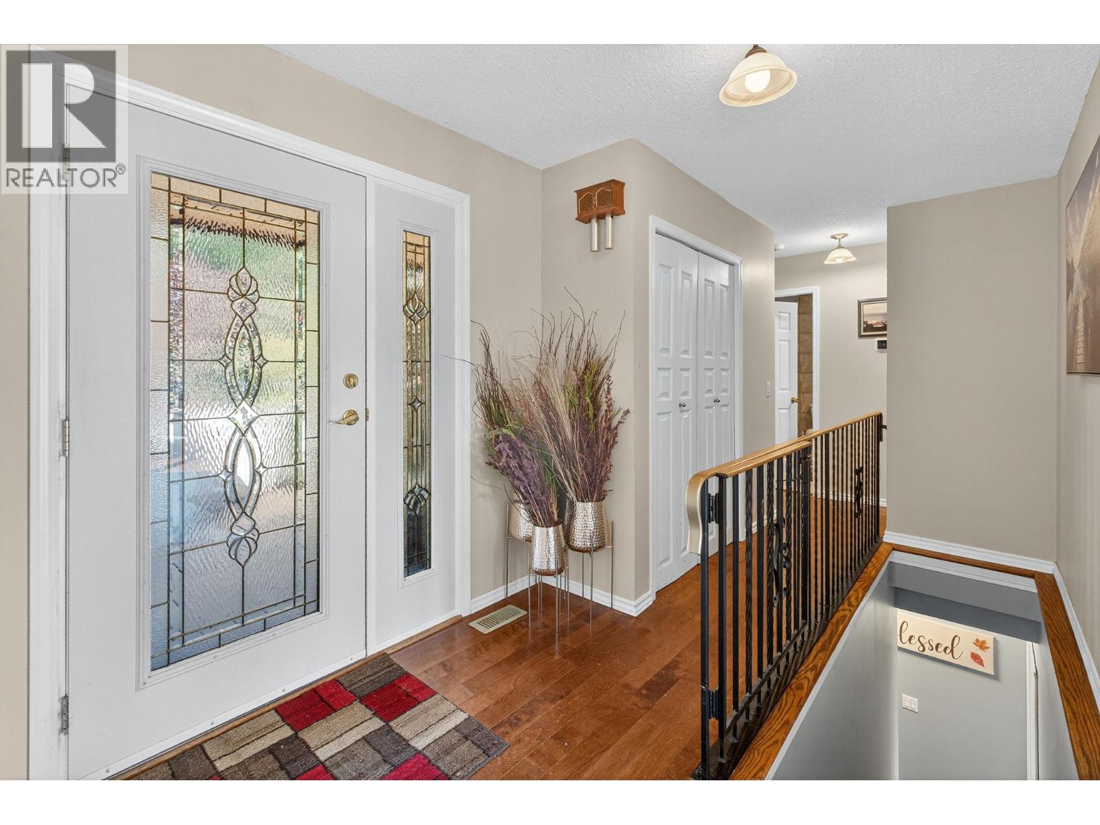  4105 3rd Avenue, Peachland