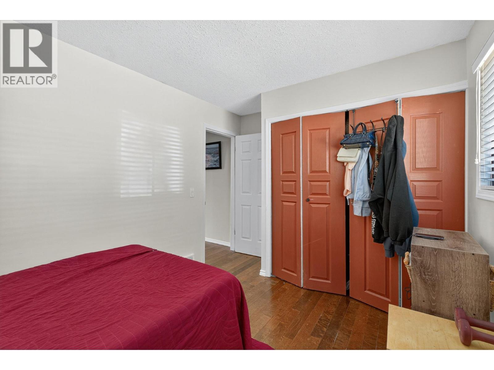  4105 3rd Avenue, Peachland