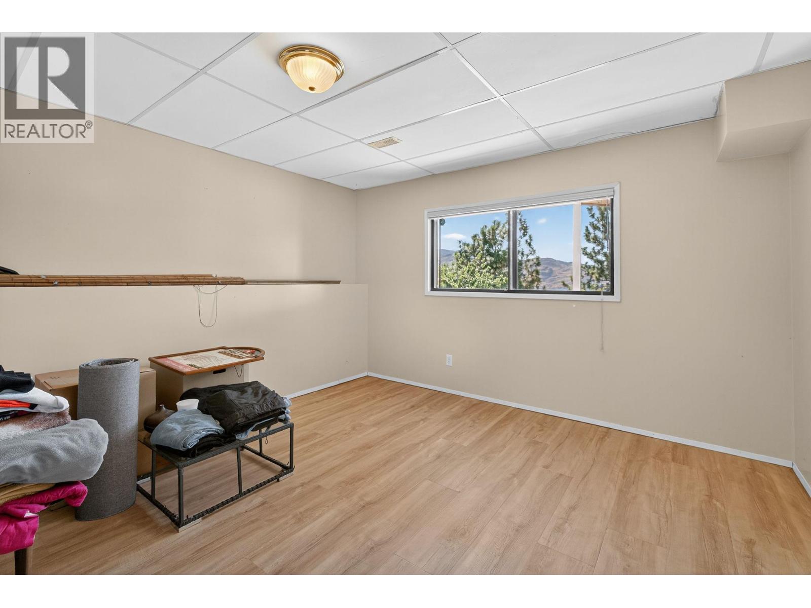  4105 3rd Avenue, Peachland