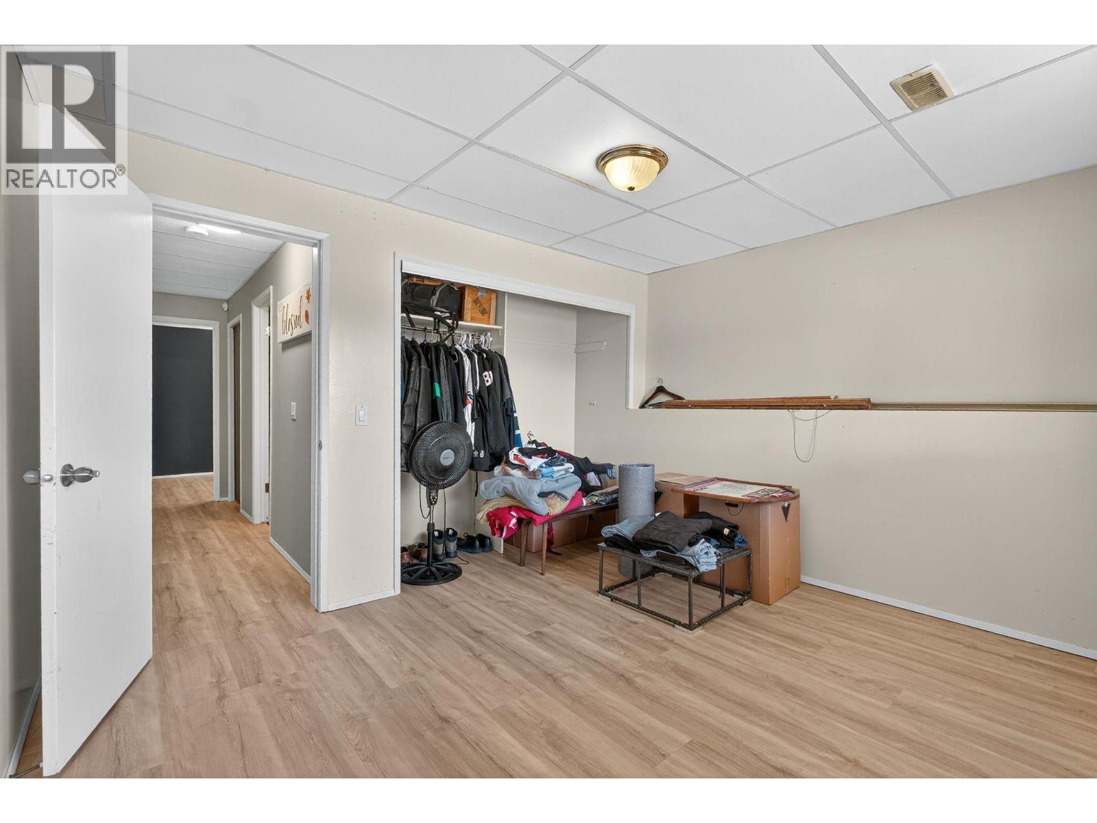  4105 3rd Avenue, Peachland