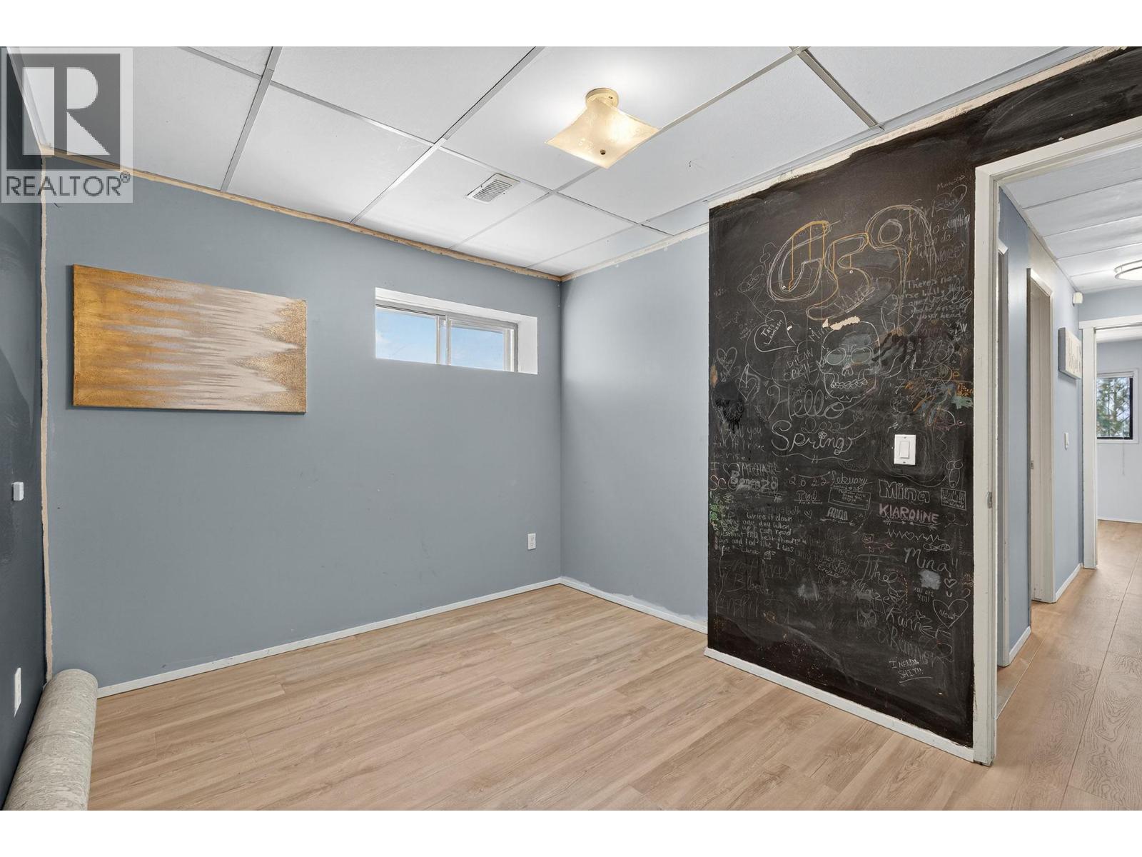  4105 3rd Avenue, Peachland