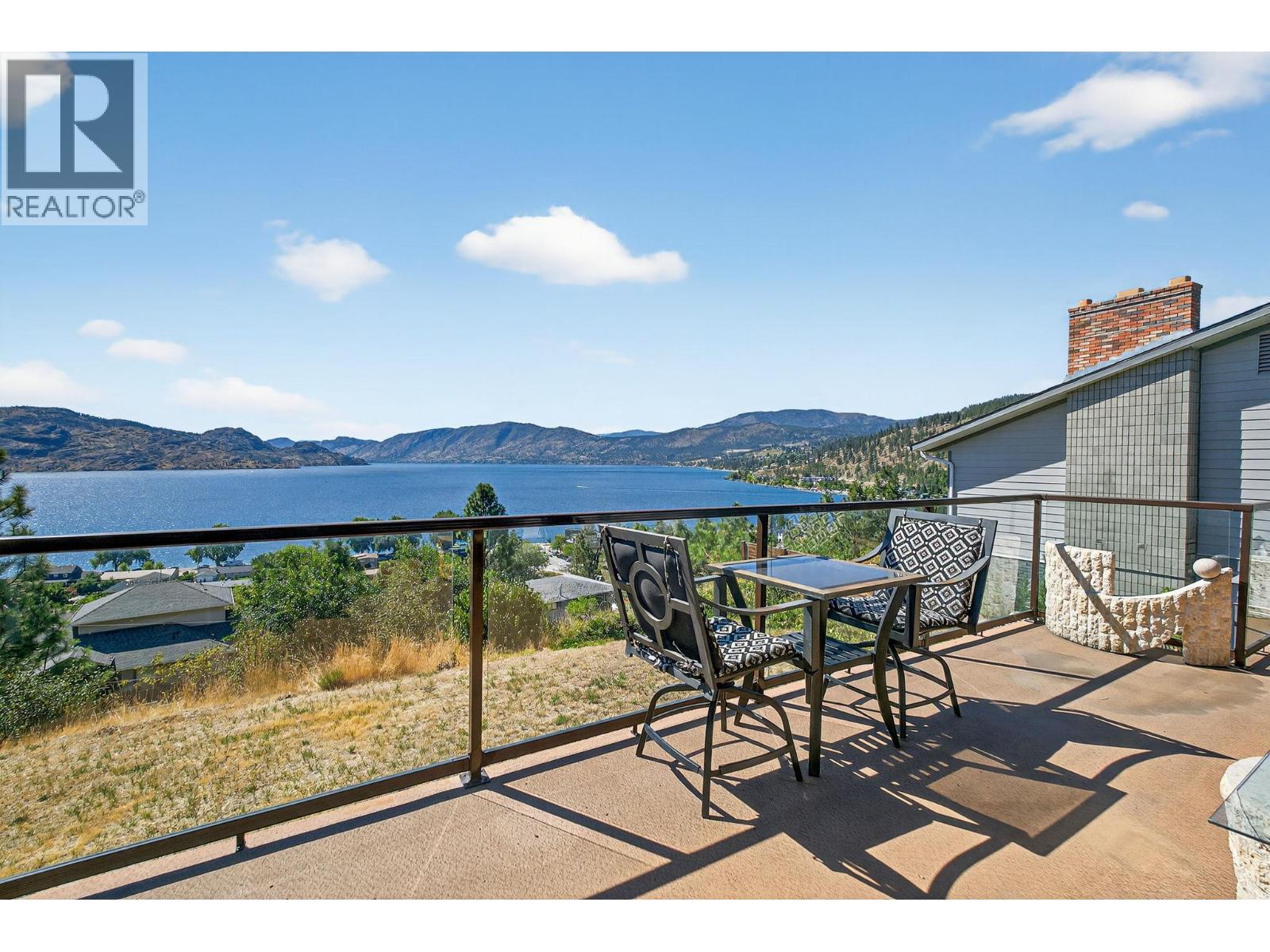  4105 3rd Avenue, Peachland