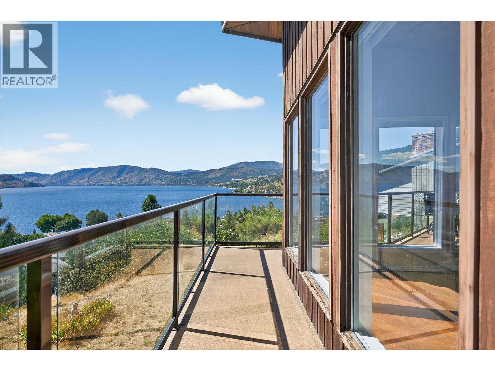 4105 3rd Avenue, Peachland