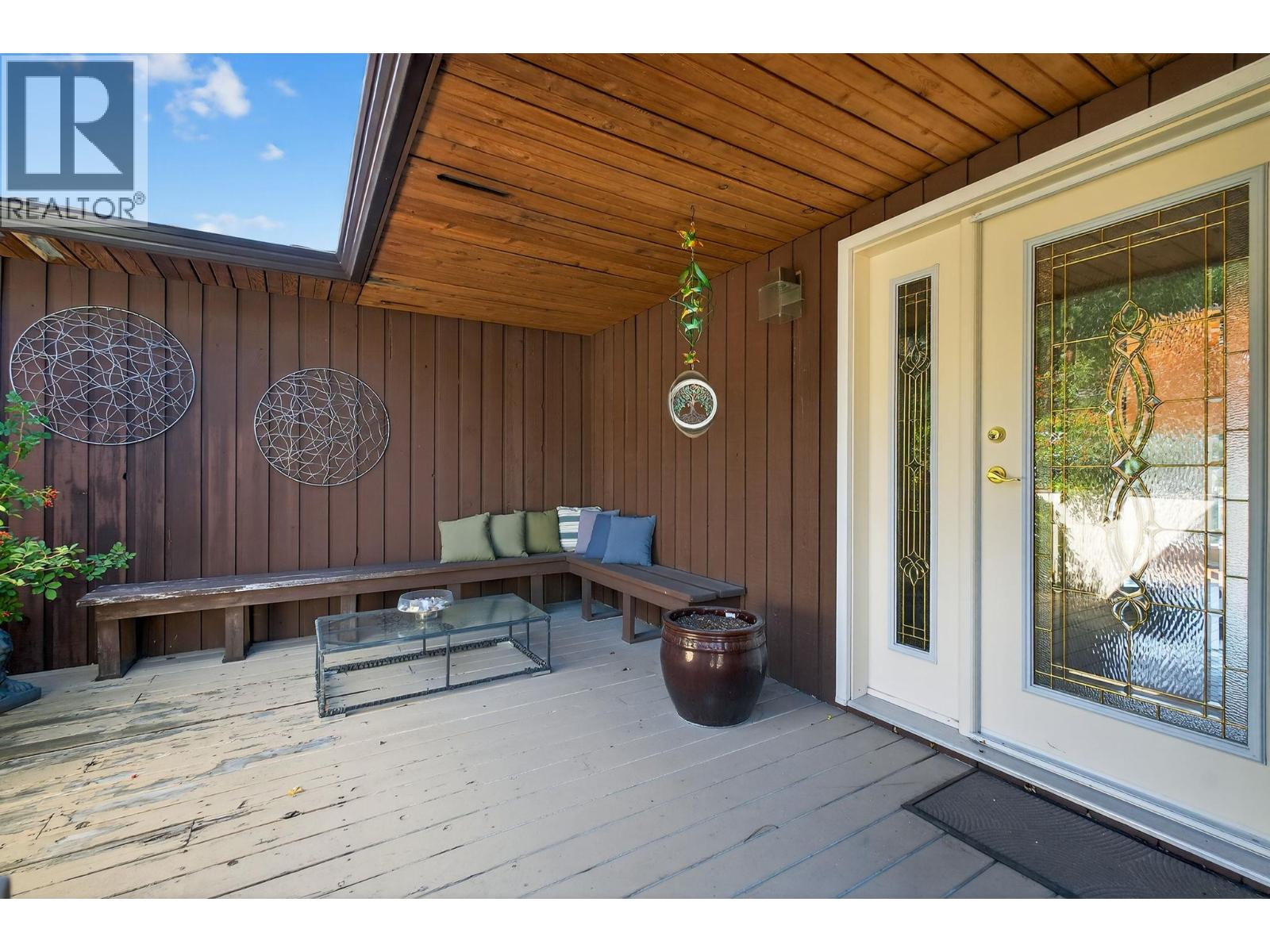  4105 3rd Avenue, Peachland