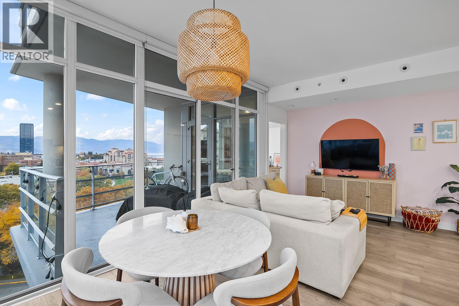 905 1151 Sunset Drive, Kelowna