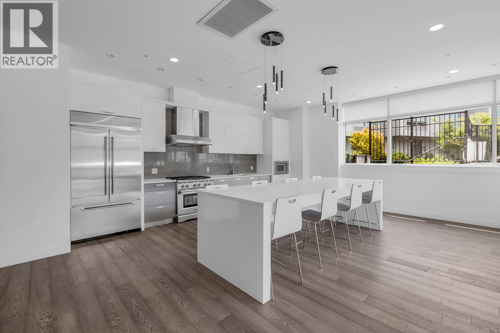 905 1151 Sunset Drive, Kelowna