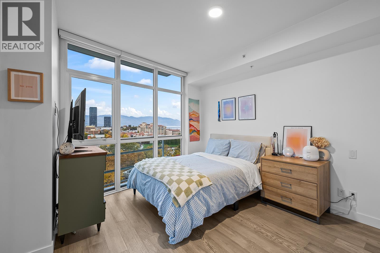 905 1151 Sunset Drive, Kelowna