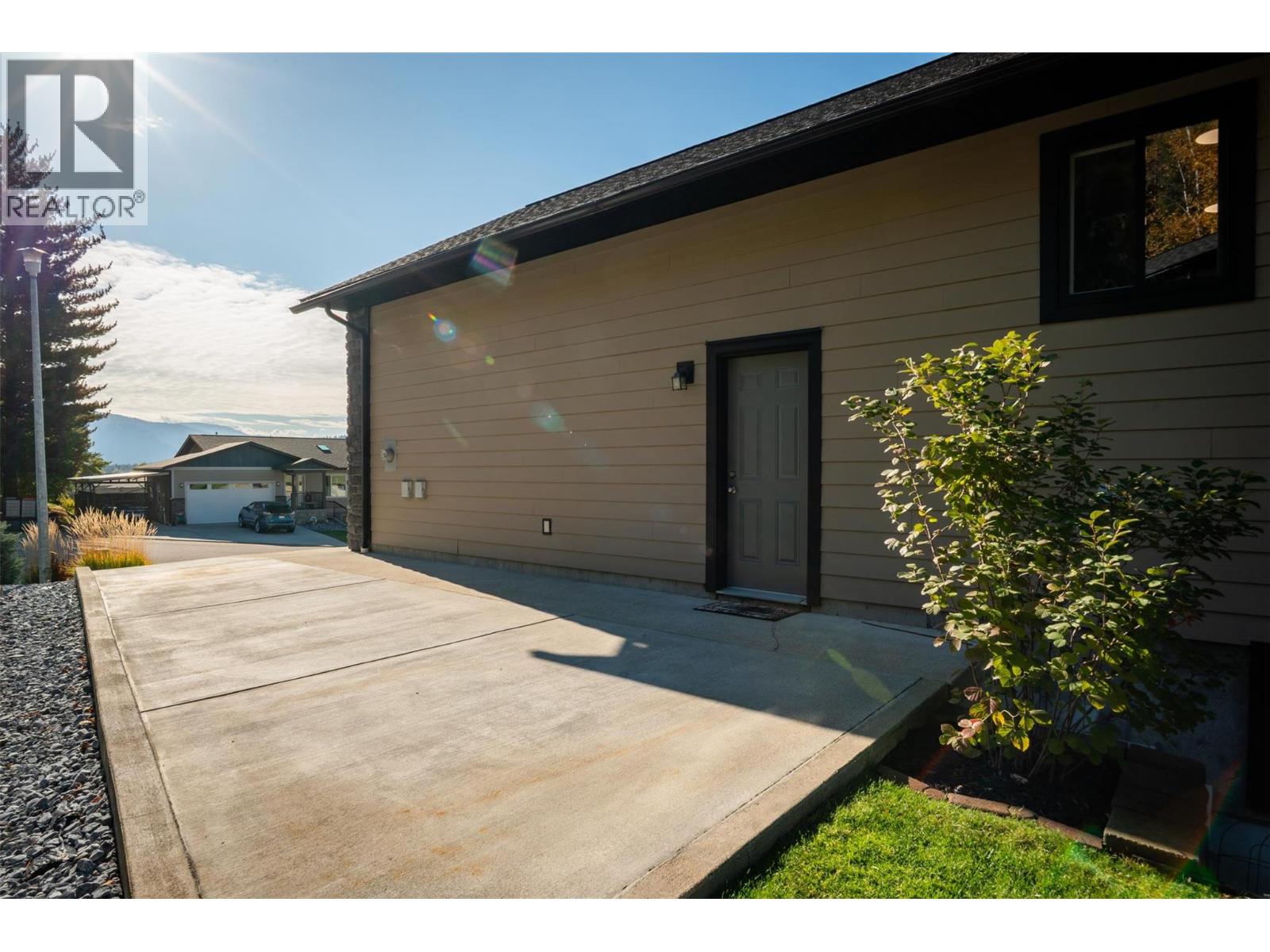 7912 Birchwood Drive, Trail