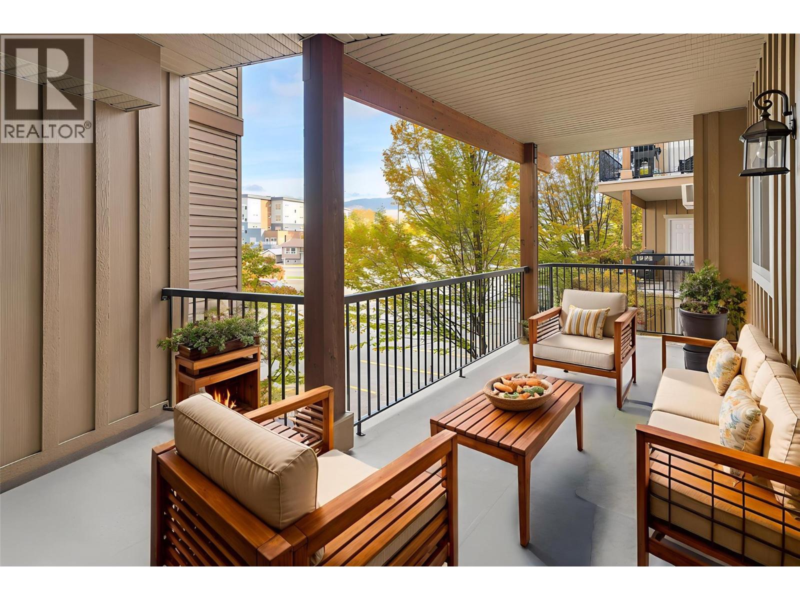 206 250 Hollywood Road South, Kelowna