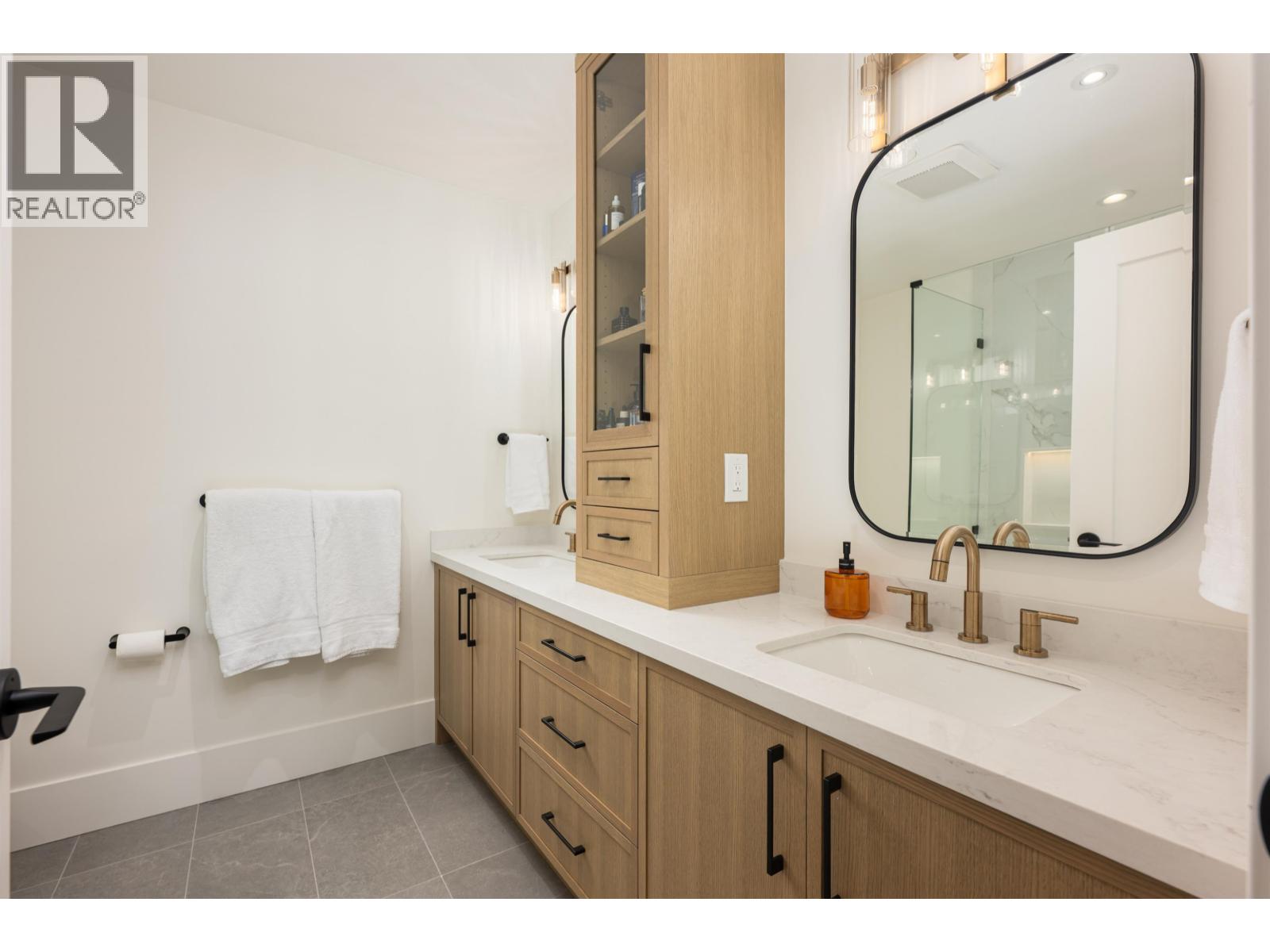 3382 MASON AVENUE, Coquitlam