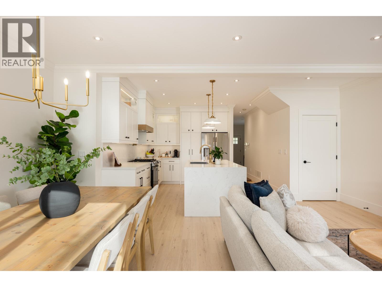 3382 MASON AVENUE, Coquitlam