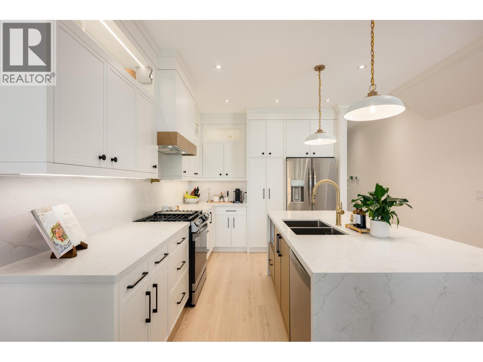 3382 MASON AVENUE, Coquitlam