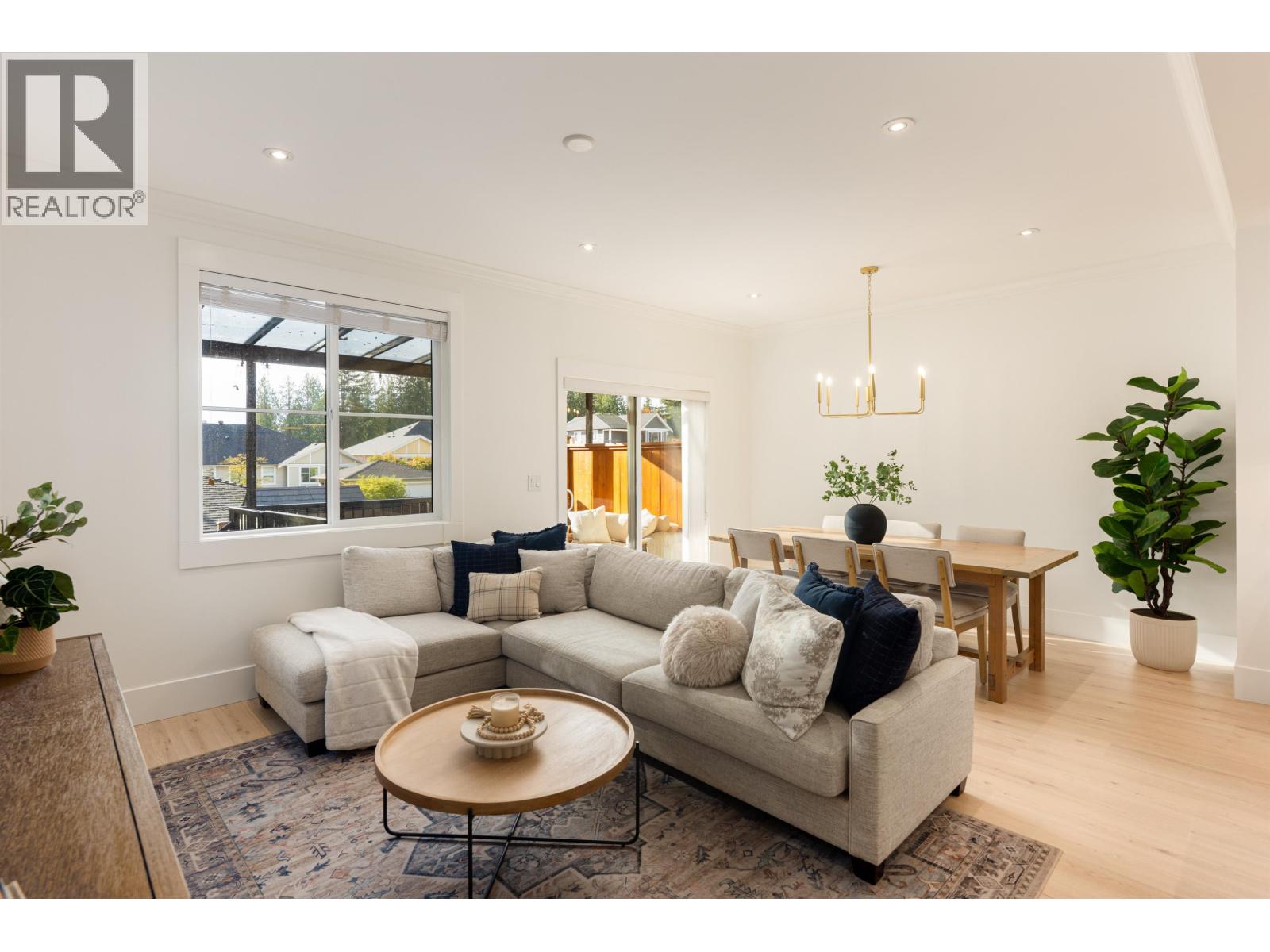 3382 MASON AVENUE, Coquitlam