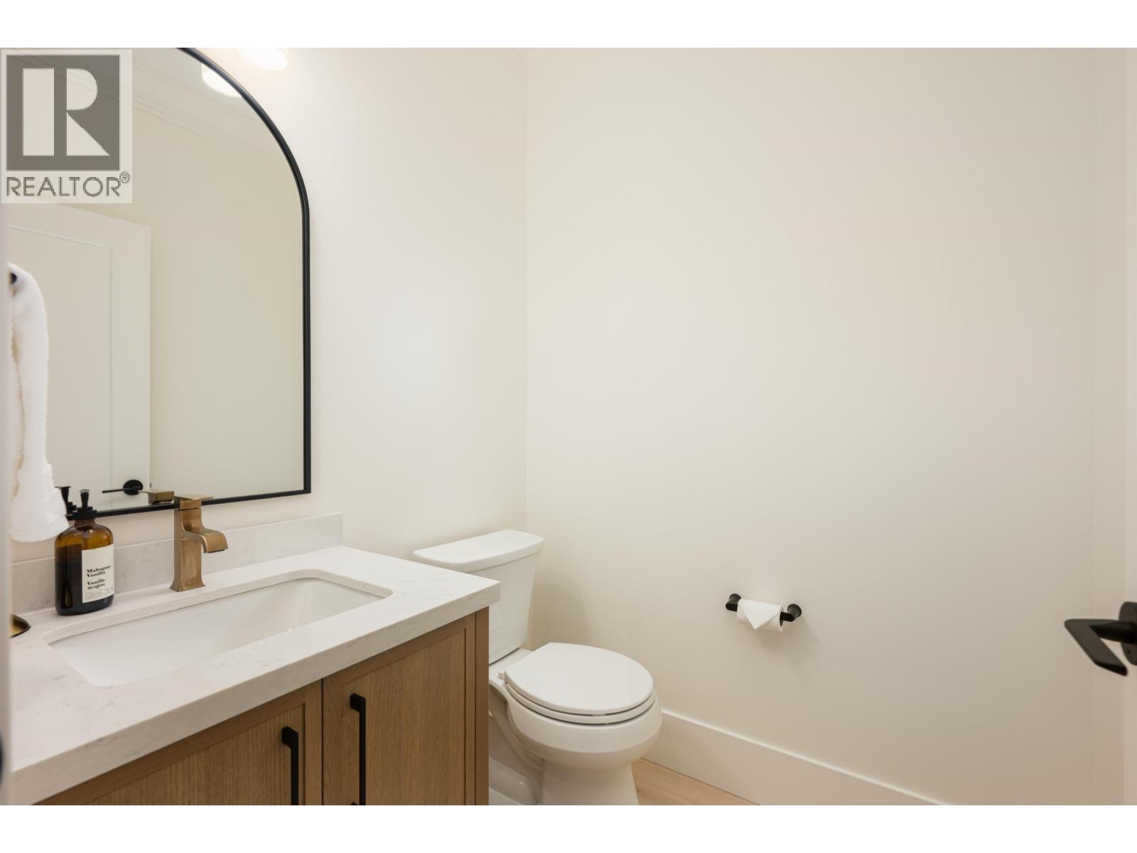 3382 MASON AVENUE, Coquitlam