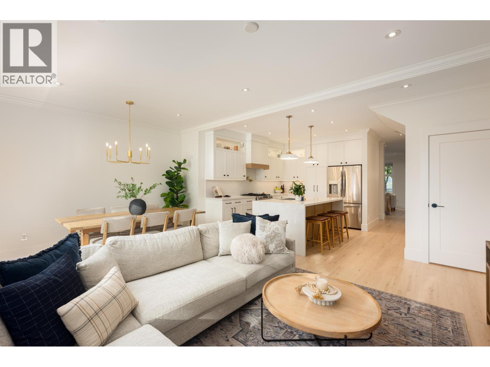 3382 MASON AVENUE, Coquitlam