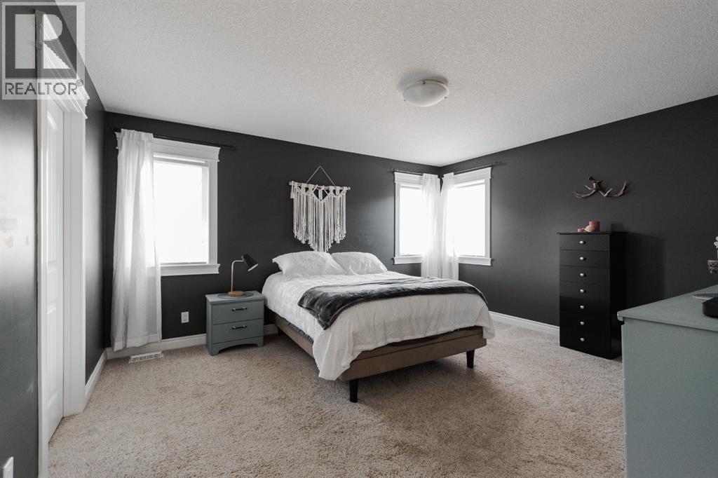 135 Crane Place, Fort McMurray