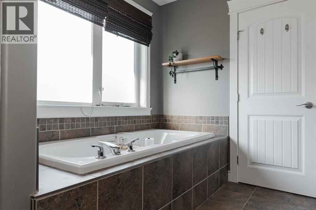 135 Crane Place, Fort McMurray