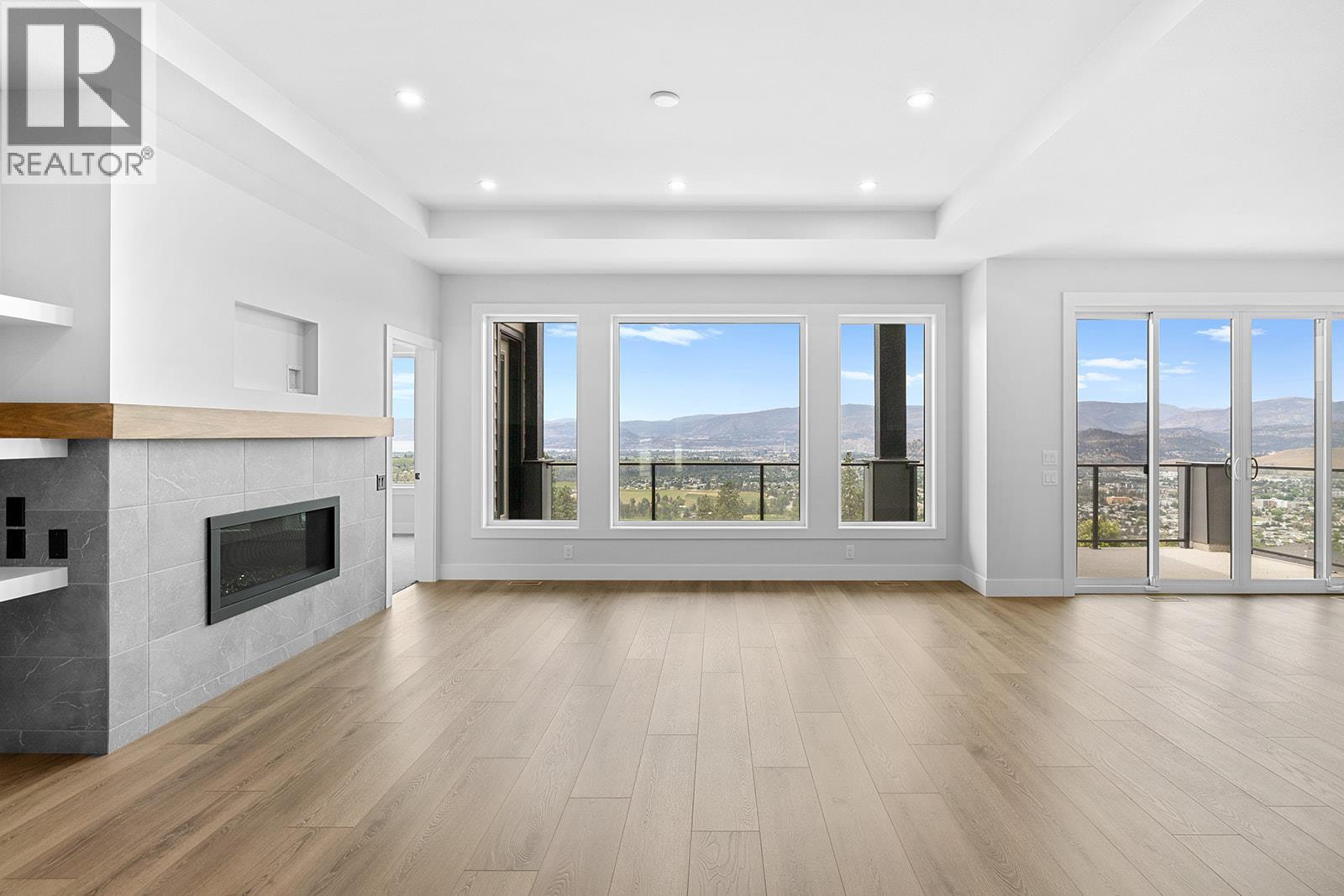  1154 Lone Pine Drive, Kelowna