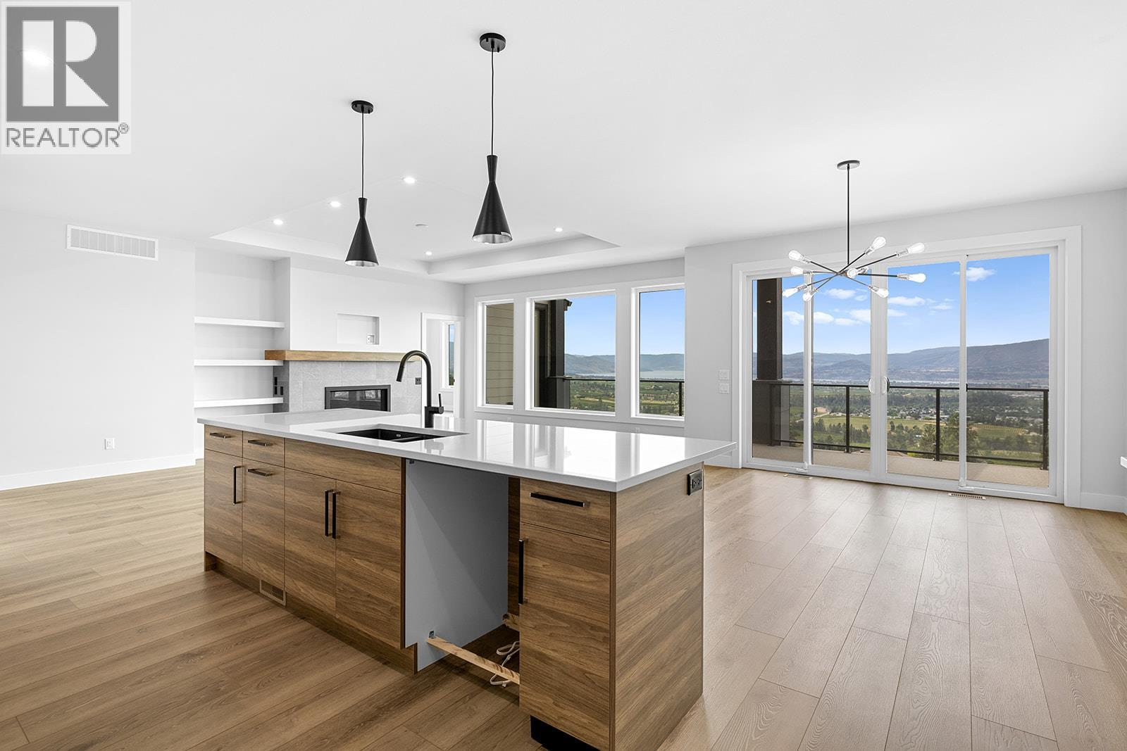  1154 Lone Pine Drive, Kelowna