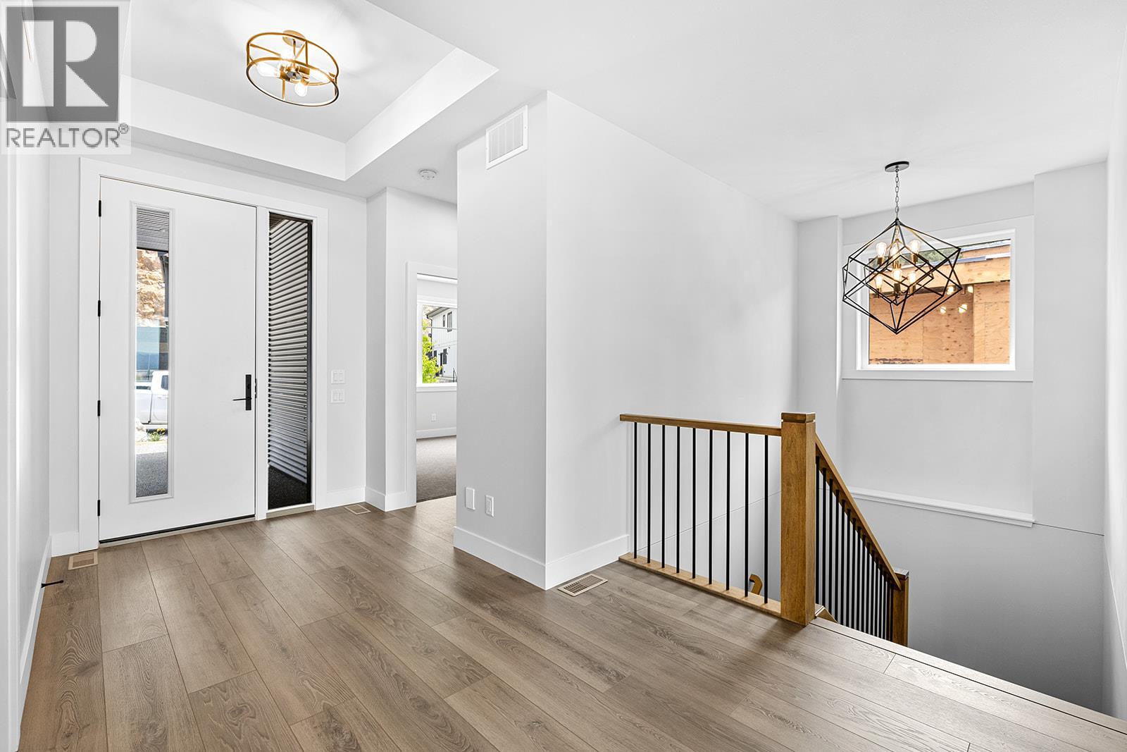  1154 Lone Pine Drive, Kelowna