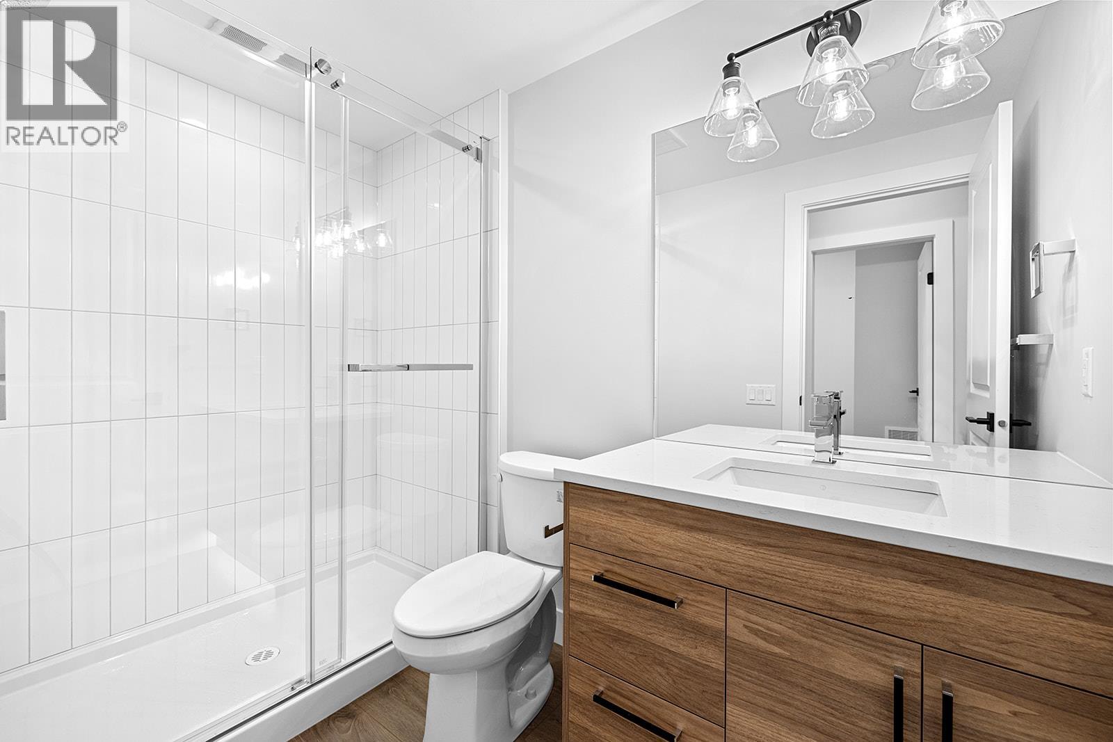  1154 Lone Pine Drive, Kelowna