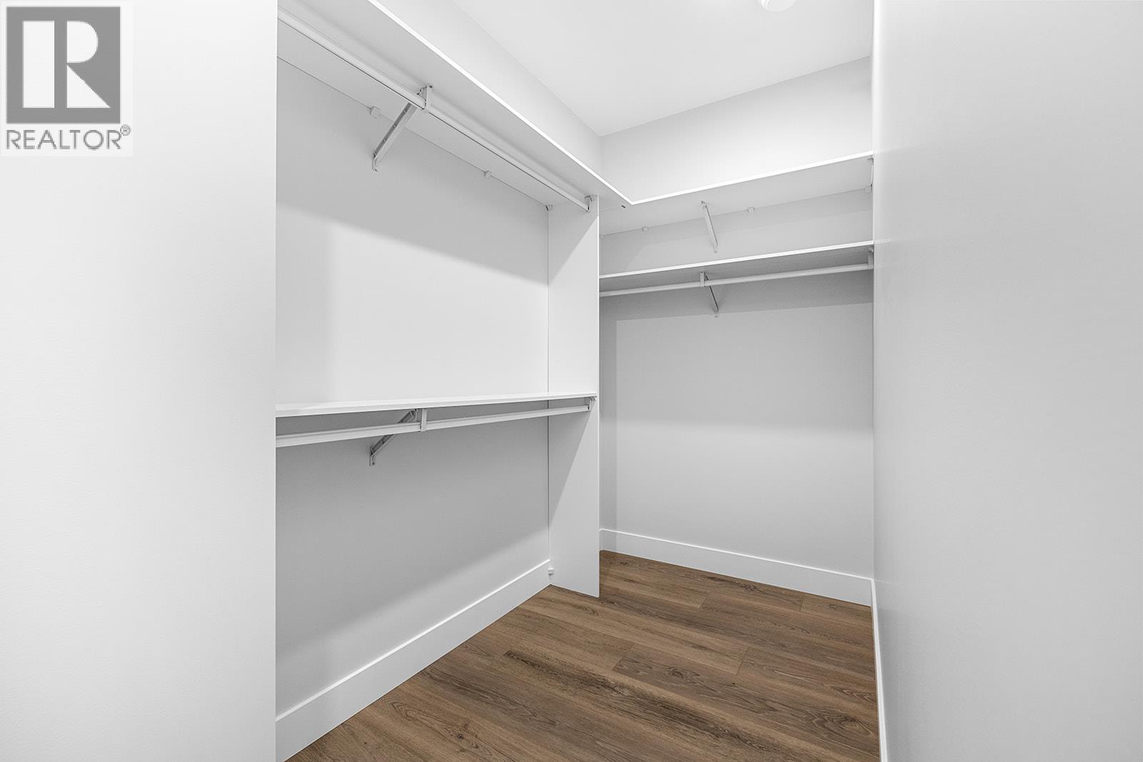  1154 Lone Pine Drive, Kelowna