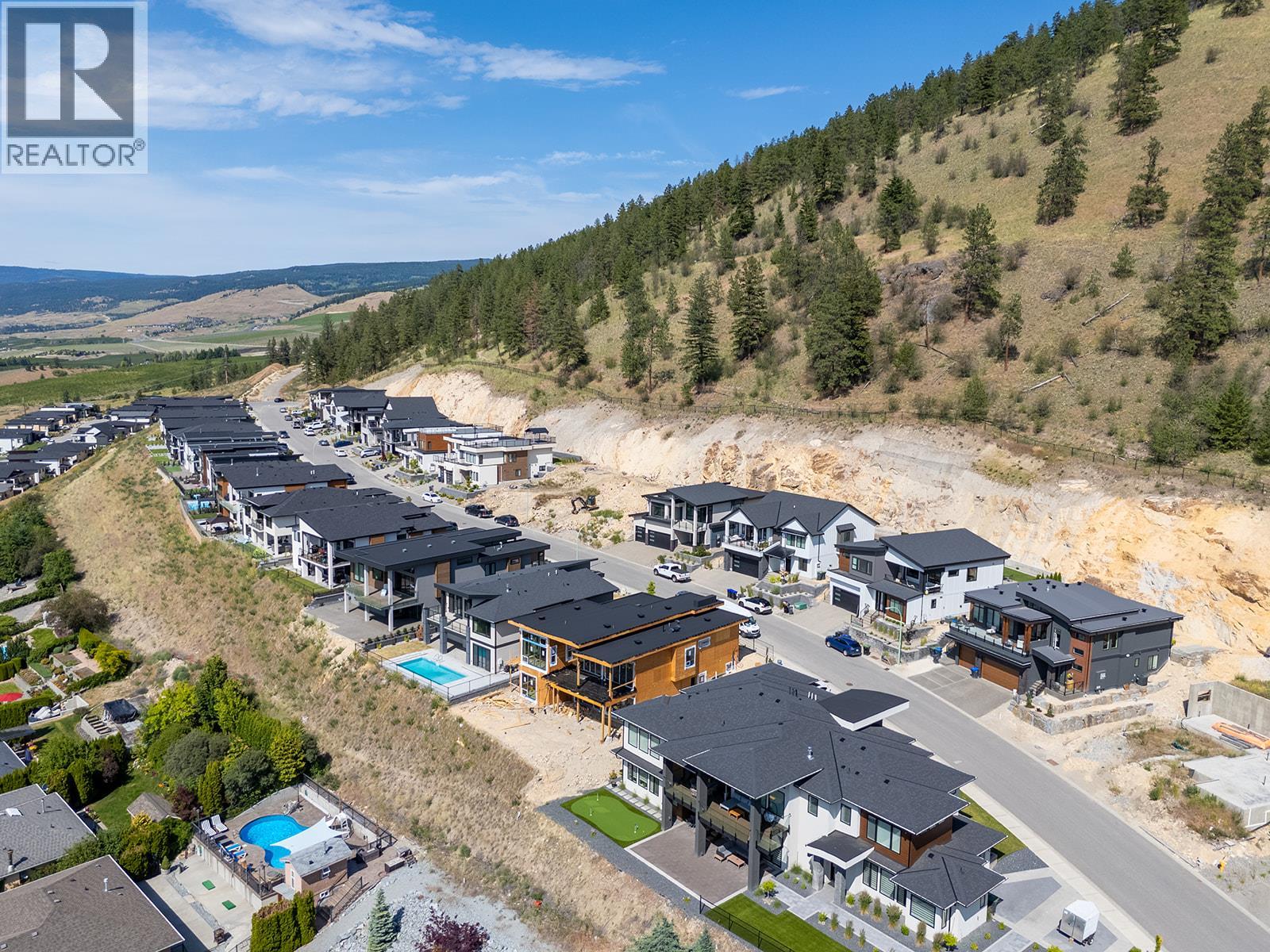  1154 Lone Pine Drive, Kelowna