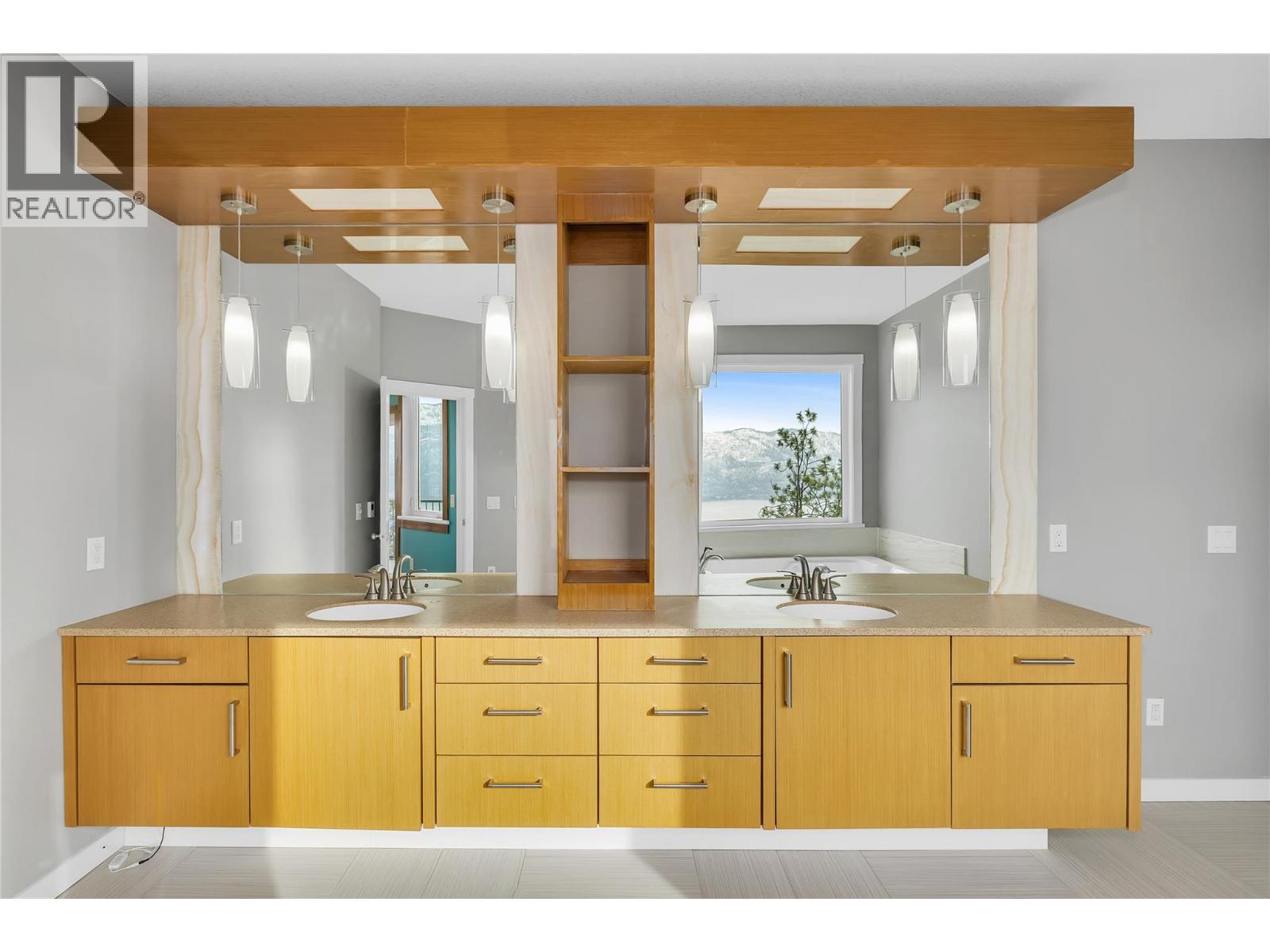  13598 Townsend Drive, Lake Country