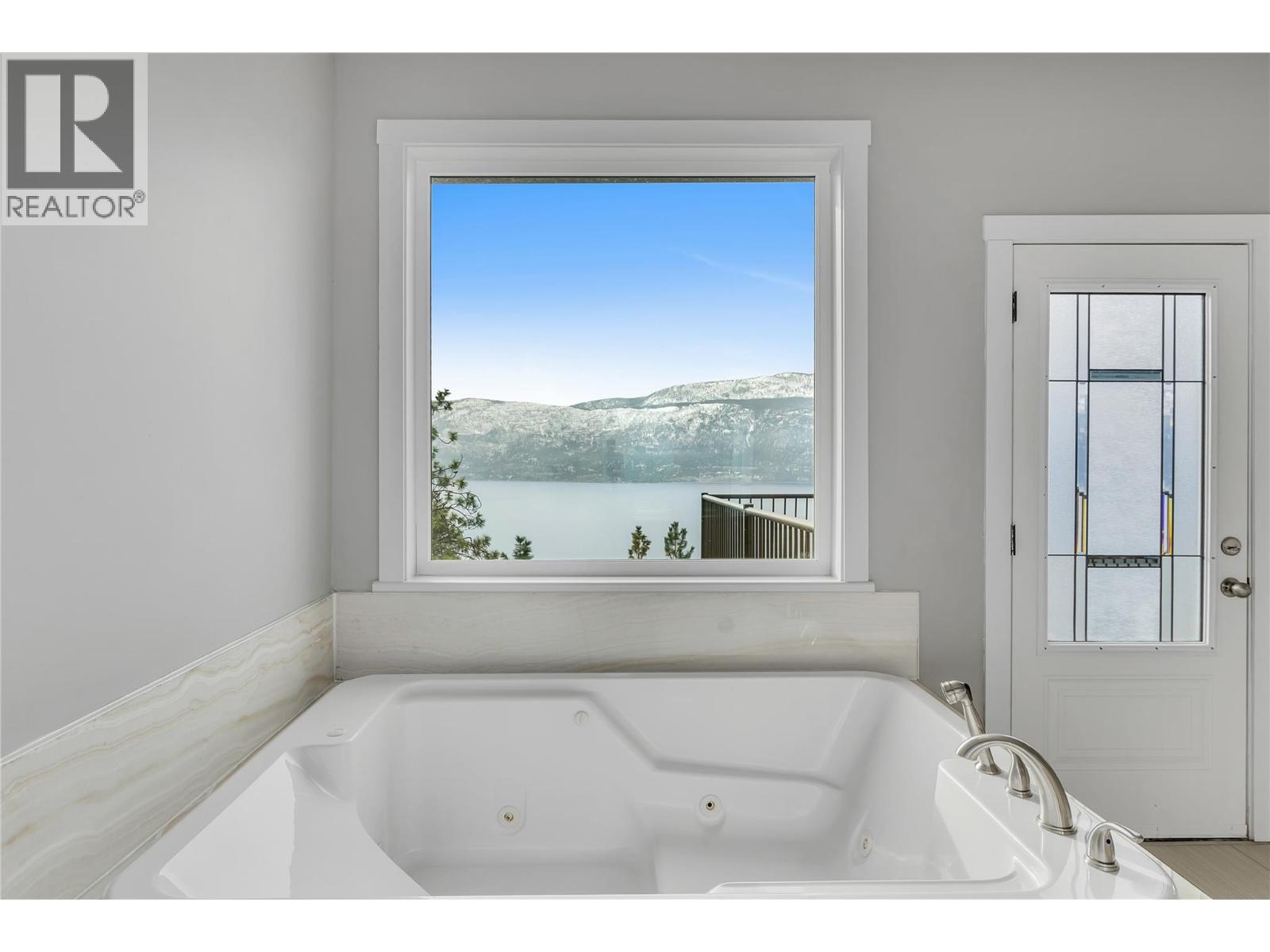  13598 Townsend Drive, Lake Country