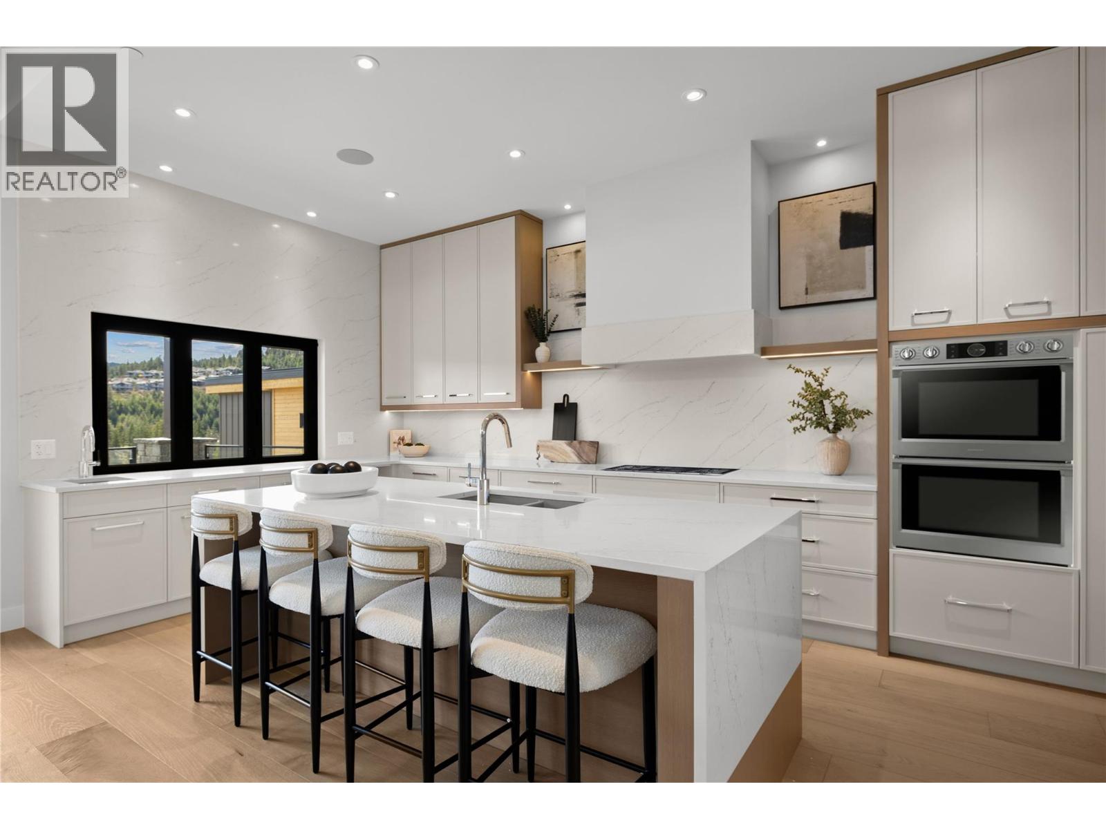  189 Wildsong Crescent, Vernon