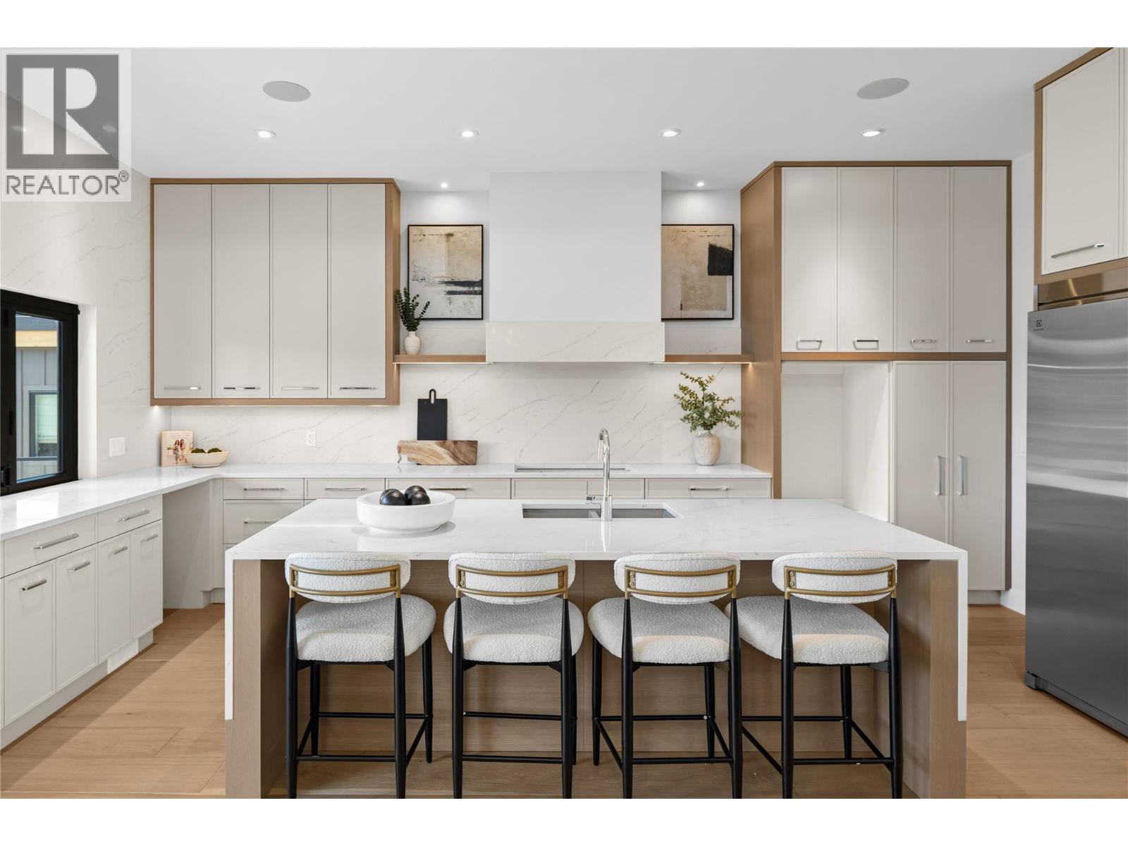  189 Wildsong Crescent, Vernon