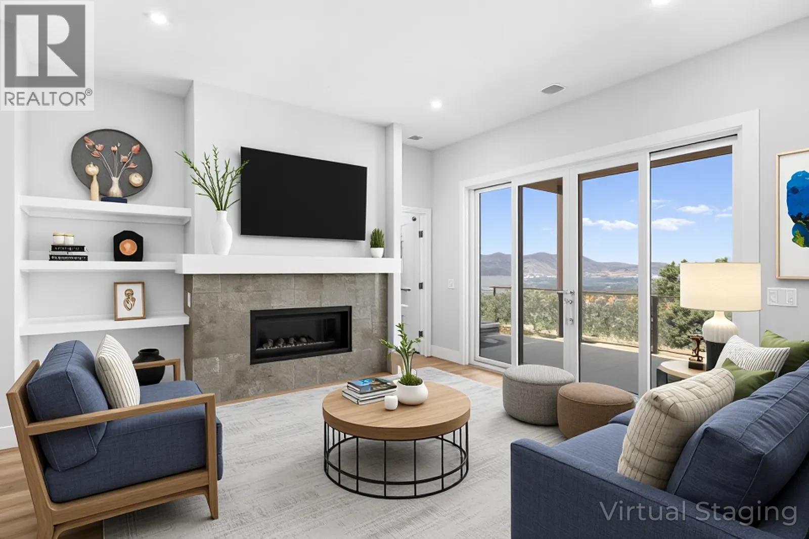  1018 Emslie Street, Kelowna