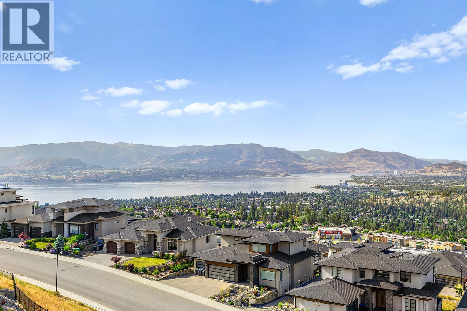  1018 Emslie Street, Kelowna