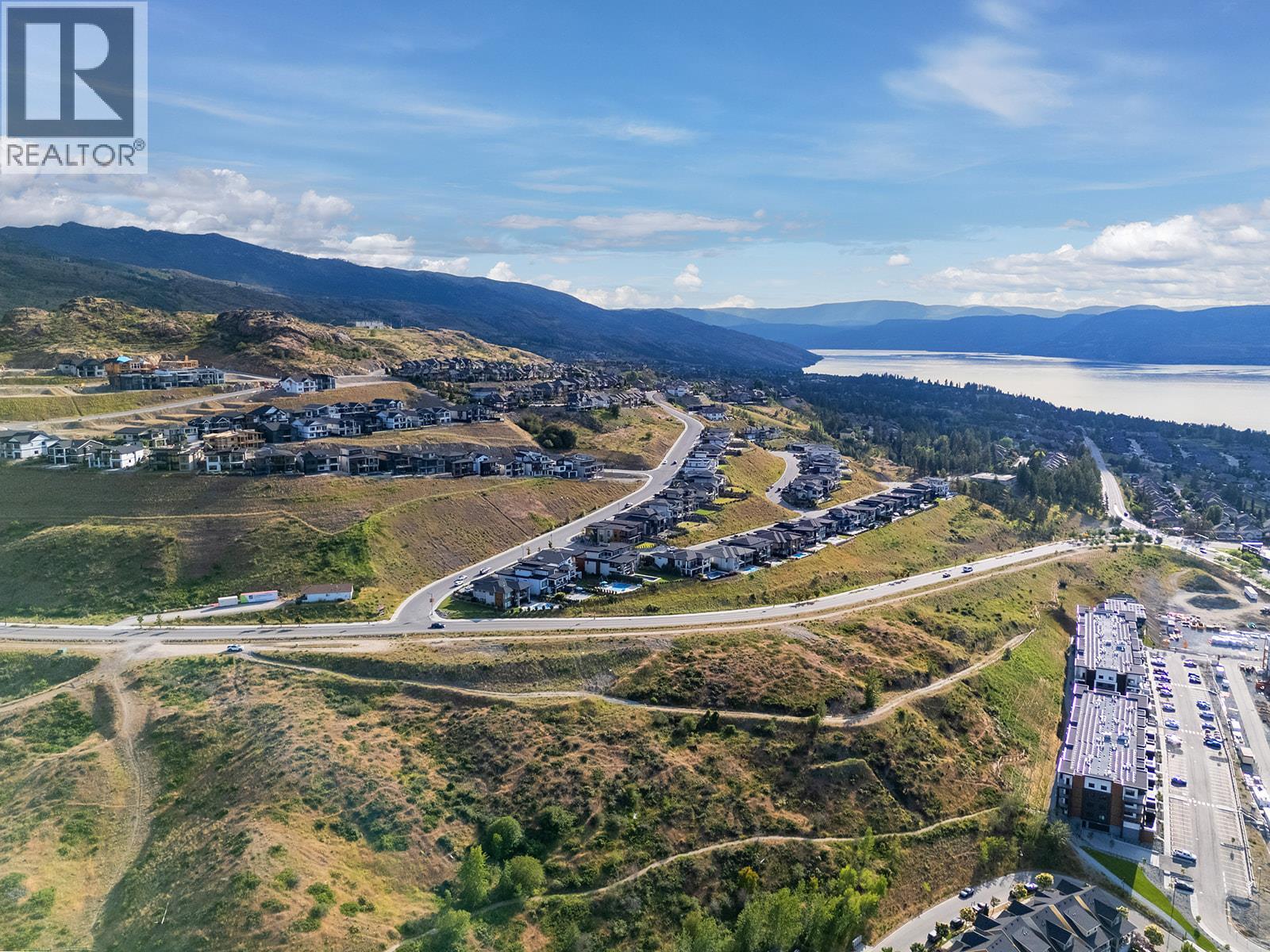  1018 Emslie Street, Kelowna