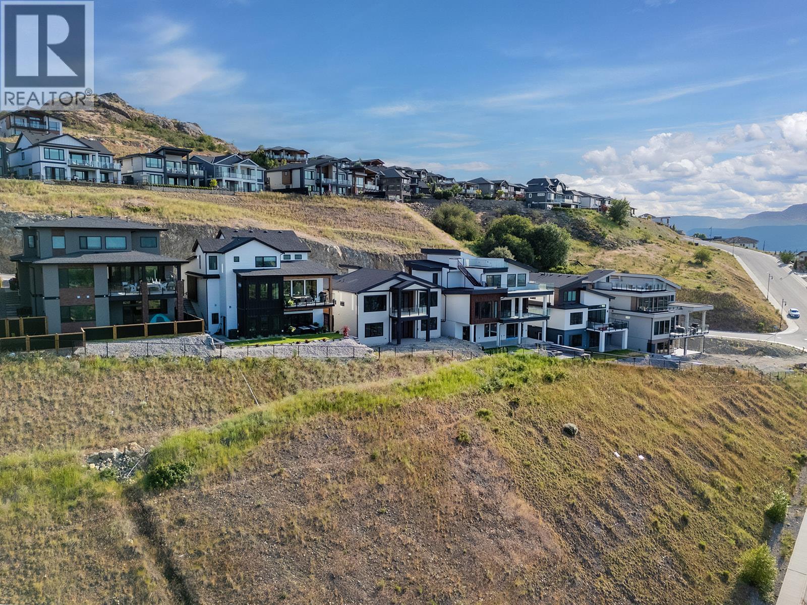  1018 Emslie Street, Kelowna