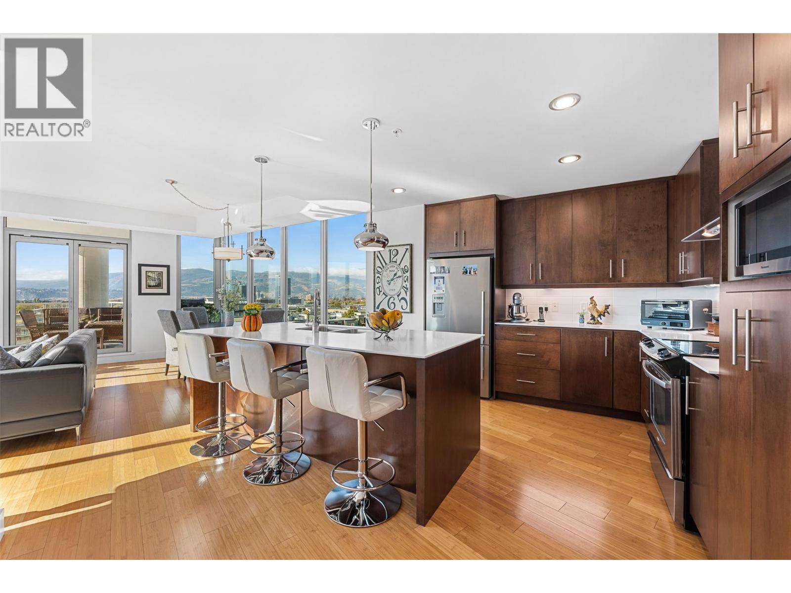 701 2040 Springfield Road, Kelowna