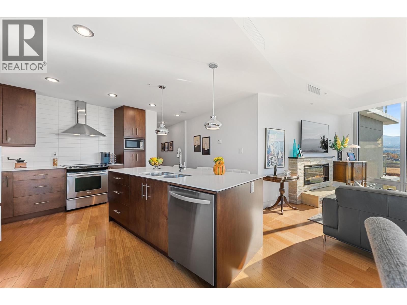 701 2040 Springfield Road, Kelowna