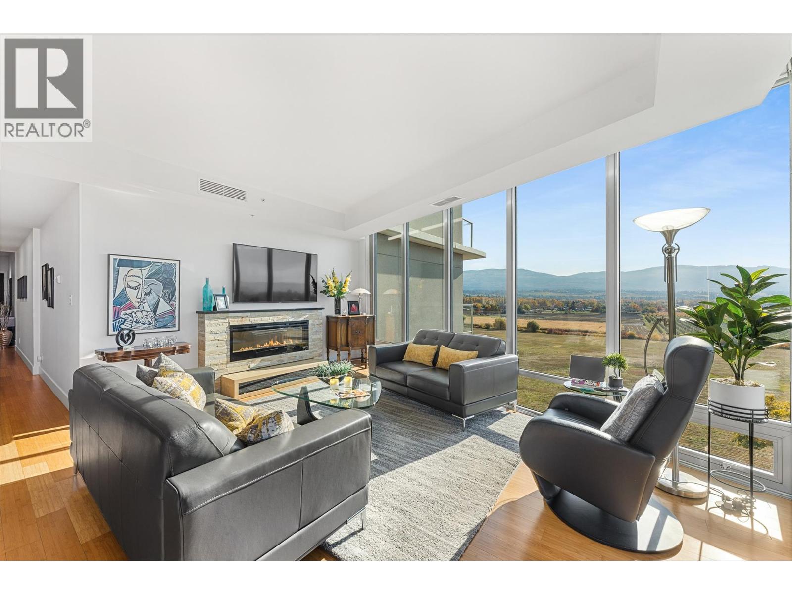 701 2040 Springfield Road, Kelowna