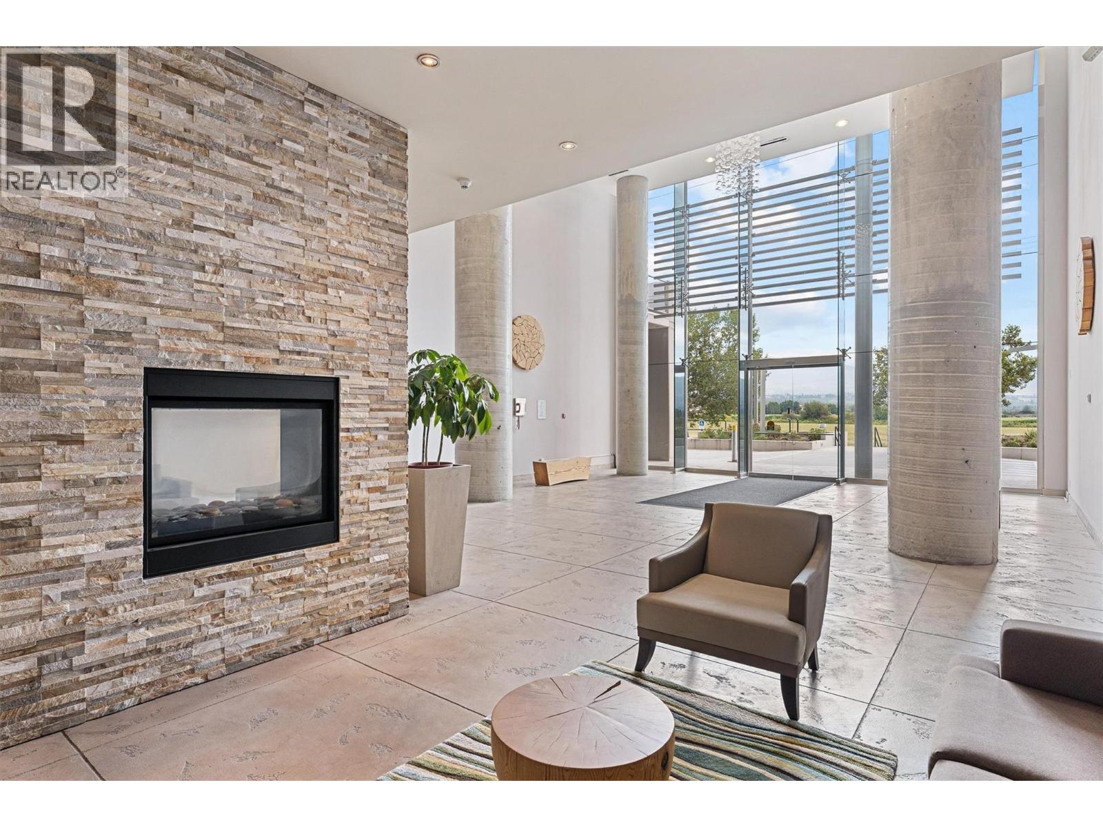 701 2040 Springfield Road, Kelowna