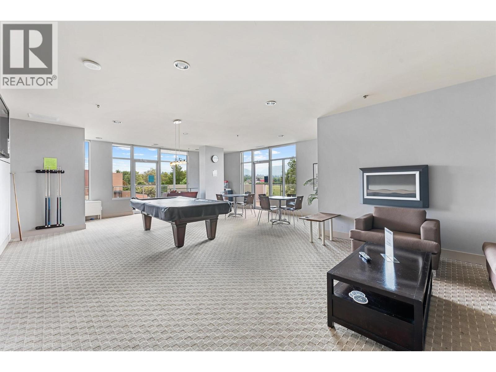 701 2040 Springfield Road, Kelowna