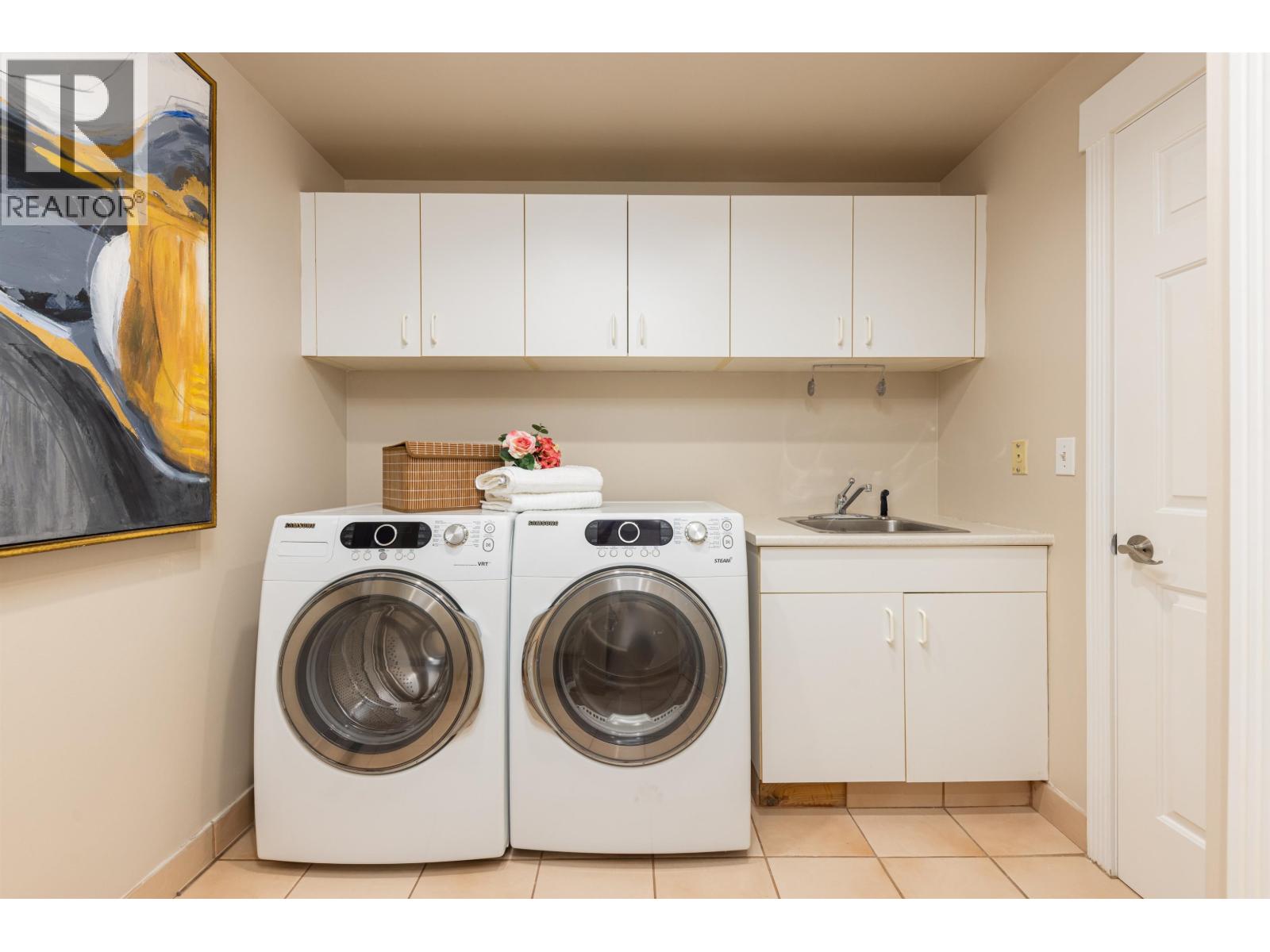 5433 MONTE BRE PLACE, West Vancouver